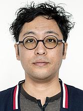 Portrait eines Mannes mit Brille